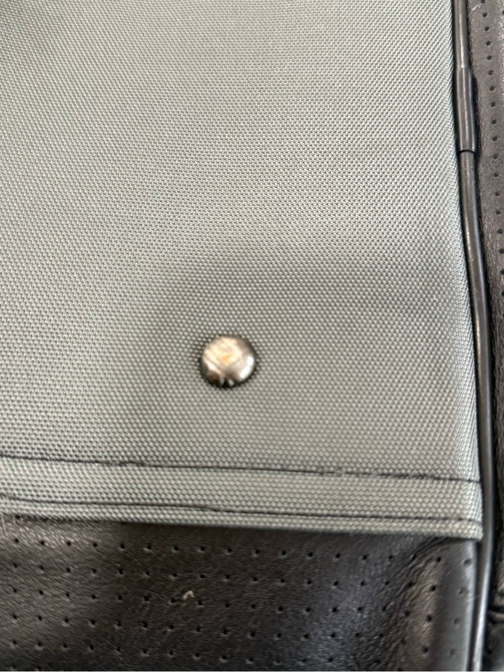 Coach 24” Voyager Travel Duffel Bag with Leather Trim and Shoulder Strap! - Picture 8 of 16